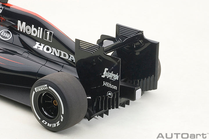 18121 McLAREN MP4-30 F1 2015 (BARCELONA/SPAIN) F.ALONSO #14 (WITH DRIVER FIGURINE FITTED IN COCKPIT)