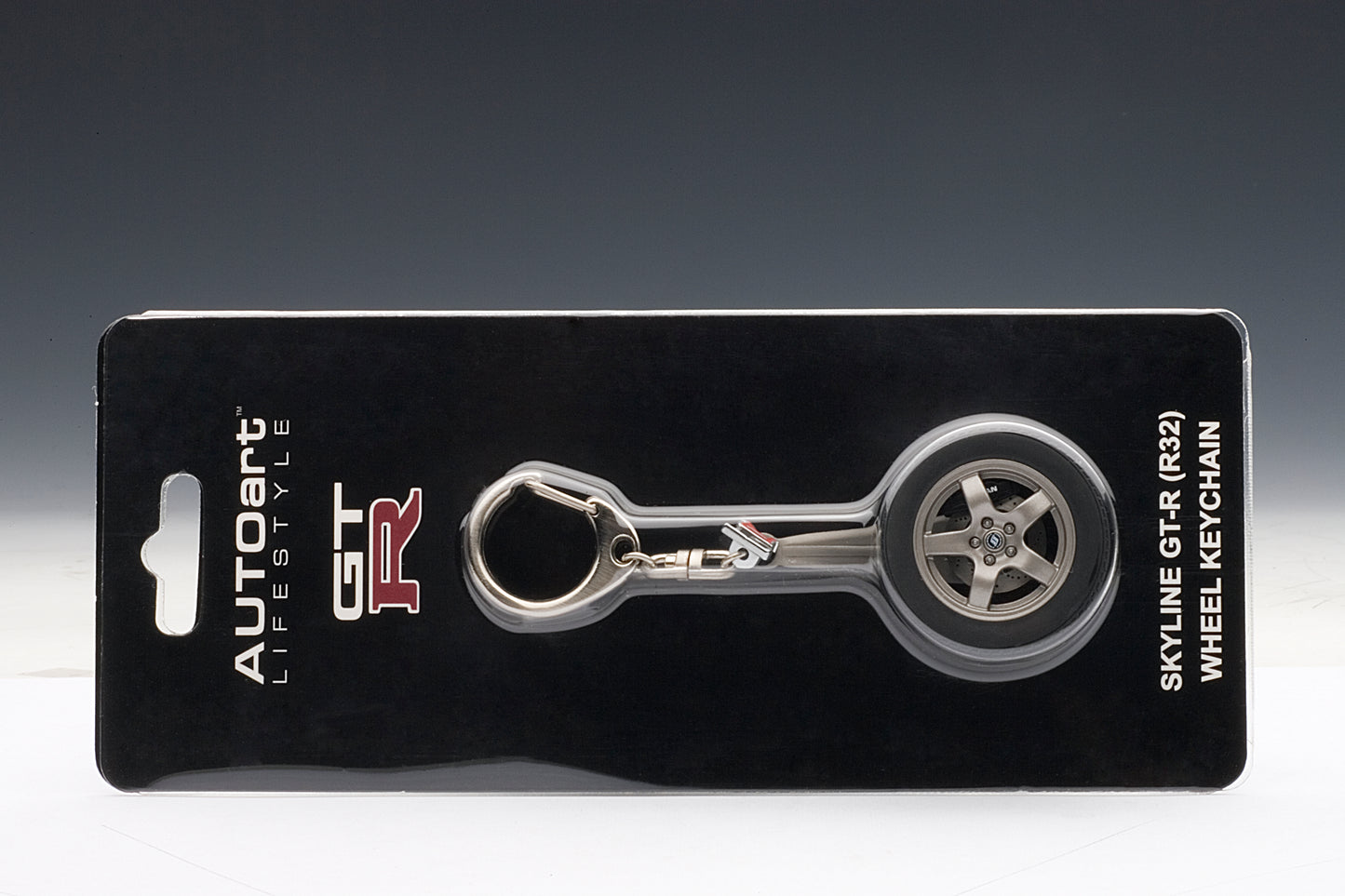 41562 1/18 NISSAN SKYLINE GT-R(R32) WHEEL KEYCHAIN (WITH GT-R EMBLEM HANGED)
