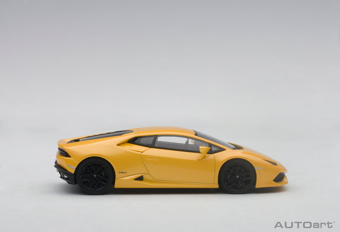 54603 LAMBORGHINI HURACAN LP610-4 (GIALLO MIDAS PEARL EFFECT/YELLOW PEARL)