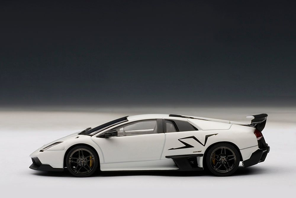 54628 LAMBORGHINI MURCIELAGO LP670-4 SV (BIANCO ISIS/WHITE)