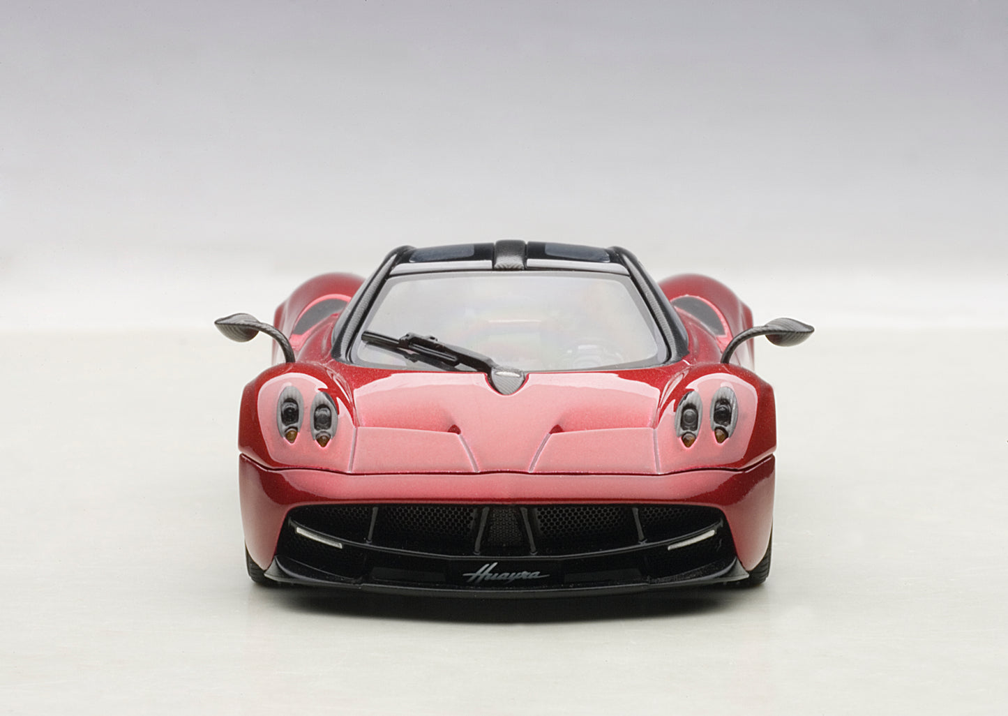 58208 PAGANI HUAYRA (METALLIC RED)