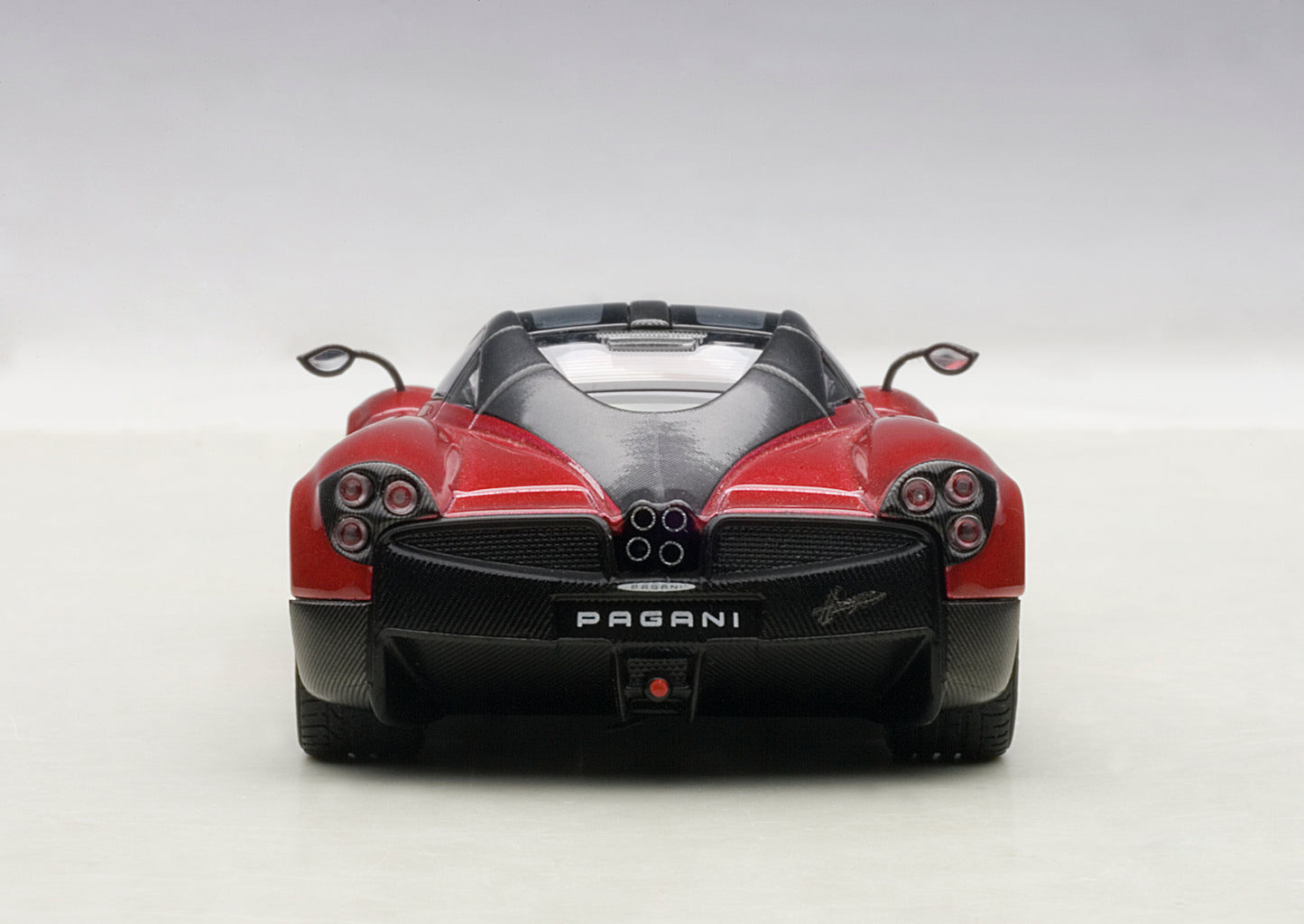 58208 PAGANI HUAYRA (METALLIC RED)