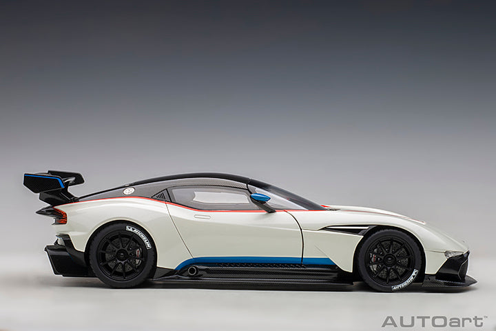 70261 ASTON MARTIN VULCAN (STRATUS WHITE W/ BLUE & RED STRIPES)