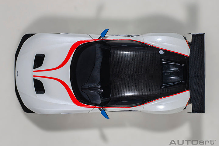70261 ASTON MARTIN VULCAN (STRATUS WHITE W/ BLUE & RED STRIPES)