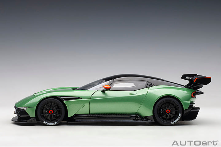 70263 ASTON MARTIN VULCAN (APPLE TREE GREEN METALLIC)