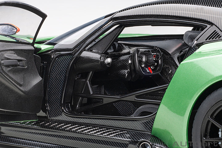 70263 ASTON MARTIN VULCAN (APPLE TREE GREEN METALLIC)