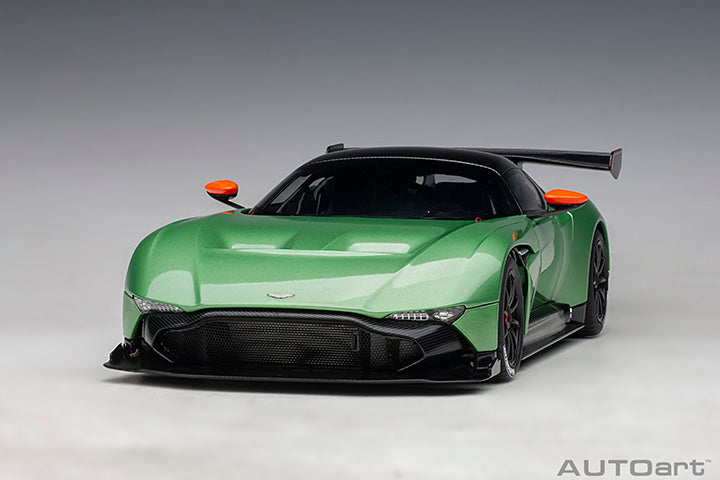 70263 ASTON MARTIN VULCAN (APPLE TREE GREEN METALLIC)