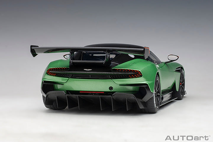 70263 ASTON MARTIN VULCAN (APPLE TREE GREEN METALLIC)
