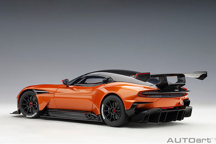 70264 ASTON MARTIN VULCAN (MADAGASCAR ORANGE)