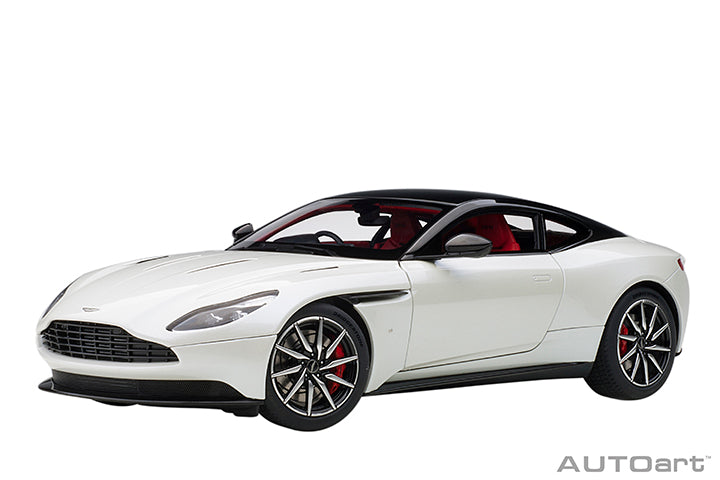 70266 1/18 ASTON MARTIN DB11 (MORNING FROST WHITE)