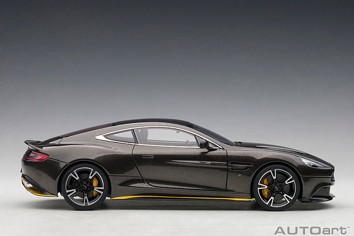 70273 ASTON MARTIN VANQUISH S 2017 (KOPI BRONZE/SPEED YELLOW LIVERY)