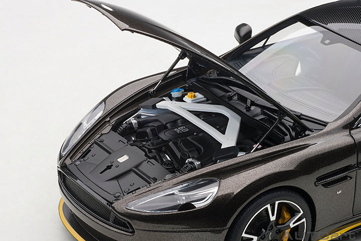 70273 ASTON MARTIN VANQUISH S 2017 (KOPI BRONZE/SPEED YELLOW LIVERY)