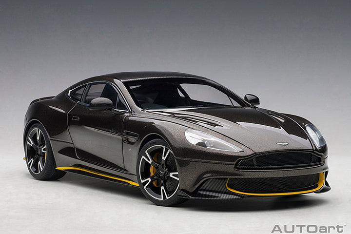 70273 ASTON MARTIN VANQUISH S 2017 (KOPI BRONZE/SPEED YELLOW LIVERY)