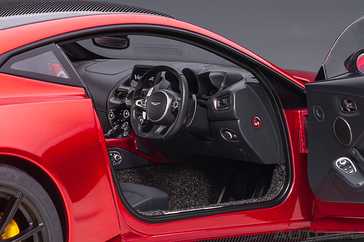 70277 ASTON MARTIN VANTAGE 2019 (HYPER RED/CARBON BLACK ROOF)