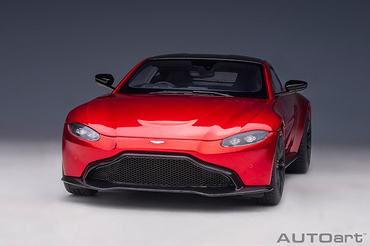 70277 ASTON MARTIN VANTAGE 2019 (HYPER RED/CARBON BLACK ROOF)