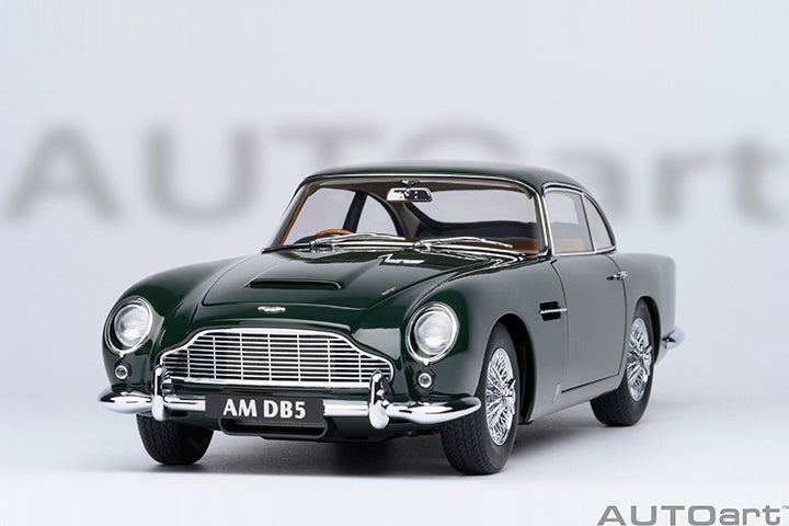 70286 ASTON MARTIN DB5 (BRITISH RACING GREEN)
