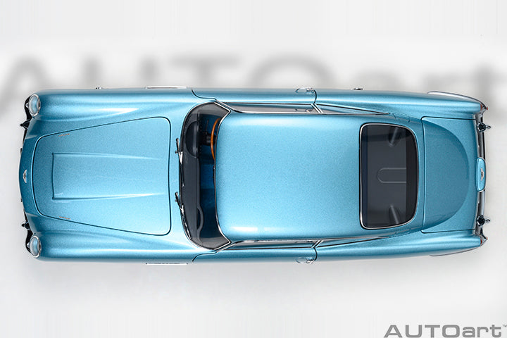 70288 ASTON MARTIN DB5 (CARIBBEAN PEARL/BLUE)