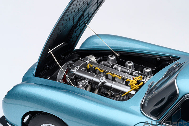 70288 ASTON MARTIN DB5 (CARIBBEAN PEARL/BLUE)