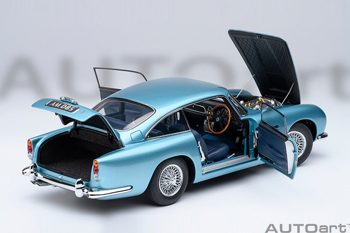 70288 ASTON MARTIN DB5 (CARIBBEAN PEARL/BLUE)