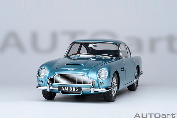 70288 ASTON MARTIN DB5 (CARIBBEAN PEARL/BLUE)