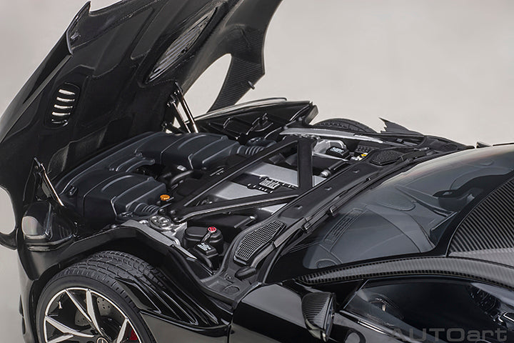 70291 1/18 ASTON MARTIN DBS SUPERLEGGERA (JET BLACK)