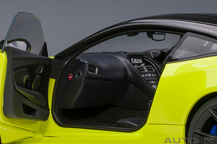70295 ASTON MARTIN DBS SUPERLEGGERA (LIME ESSENCE)