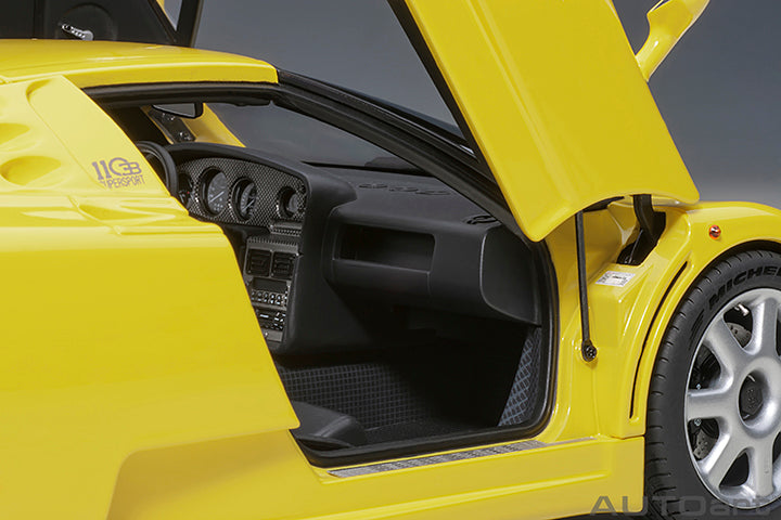 70918 BUGATTI EB110 SS (GIALLO BUGATTI/YELLOW)