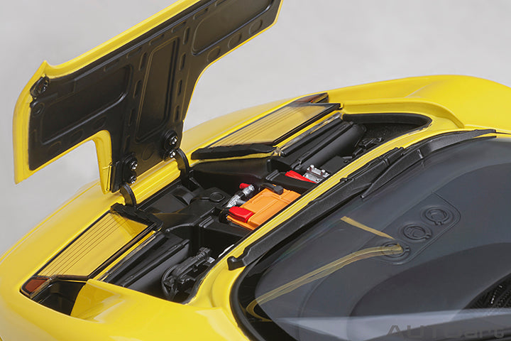 70918 BUGATTI EB110 SS (GIALLO BUGATTI/YELLOW)