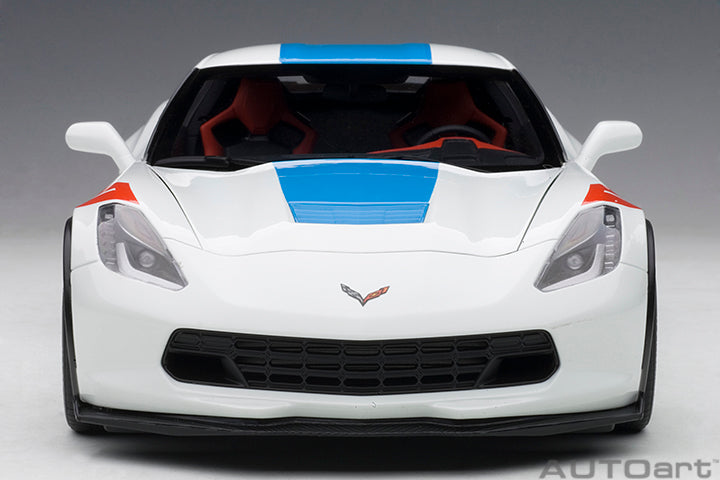 71271 CHEVROLET CORVETTE GRAND SPORT (ARCTIC WHITE/BLUE STRIPES/RED FENDER HASH MARKS)