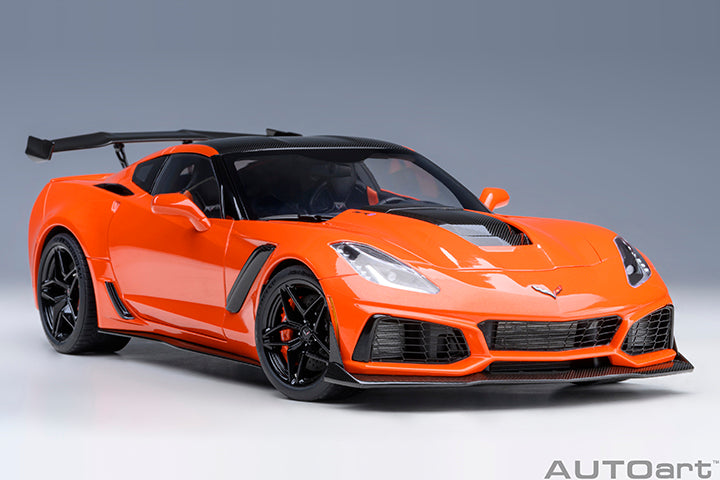 71279 CHEVROLET CORVETTE C7 ZR1 (SEBRING ORANGE TINTCOAT)