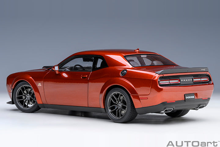 71773 DODGE CHALLENGER R/T SCAT PACK WIDEBODY 2022 (SINAMON STICK)