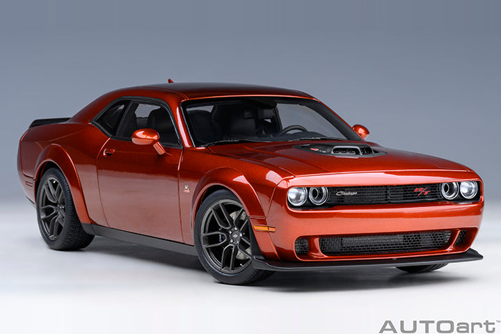 71773 DODGE CHALLENGER R/T SCAT PACK WIDEBODY 2022 (SINAMON STICK)