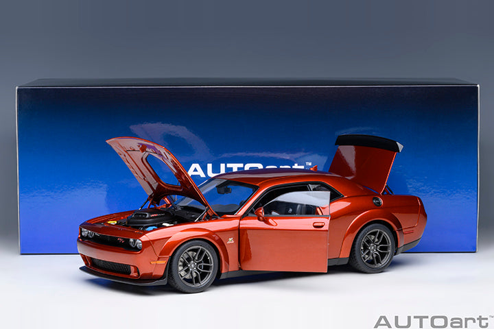 71773 DODGE CHALLENGER R/T SCAT PACK WIDEBODY 2022 (SINAMON STICK)