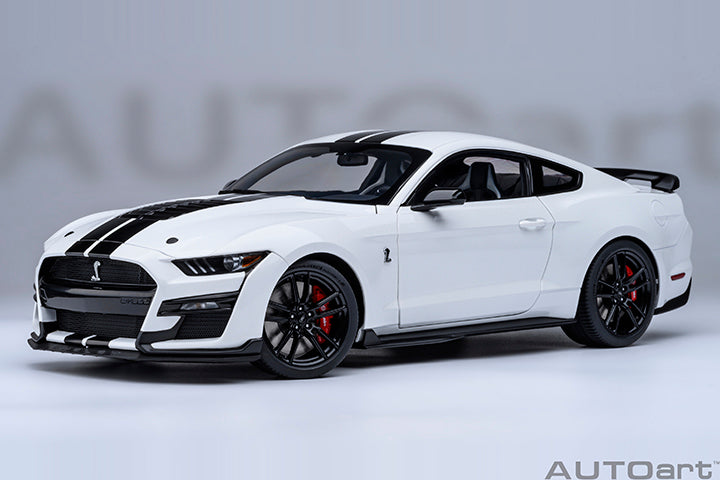 73095 FORD MUSTANG SHELBY GT500 (OXFORD WHITE)