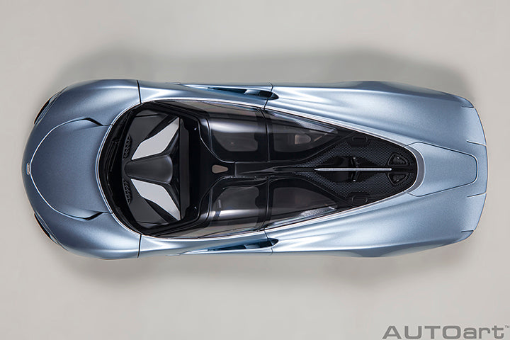 76086 McLAREN SPEEDTAIL (FROZEN BLUE)