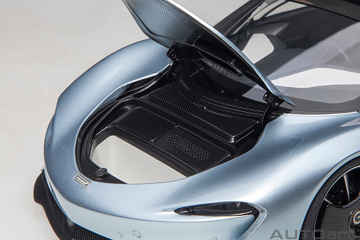 76086 McLAREN SPEEDTAIL (FROZEN BLUE)