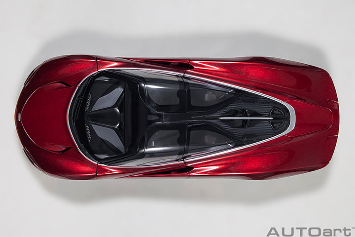 76087 McLAREN SPEEDTAIL (VOLCANO RED)
