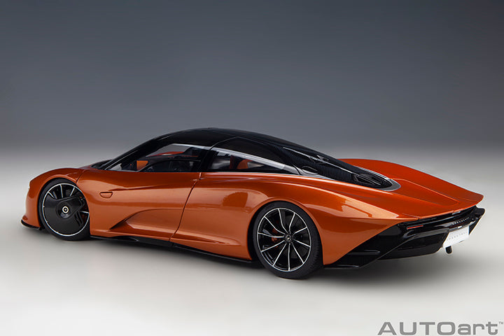 76088 McLAREN SPEEDTAIL (VOLCANO ORANGE)