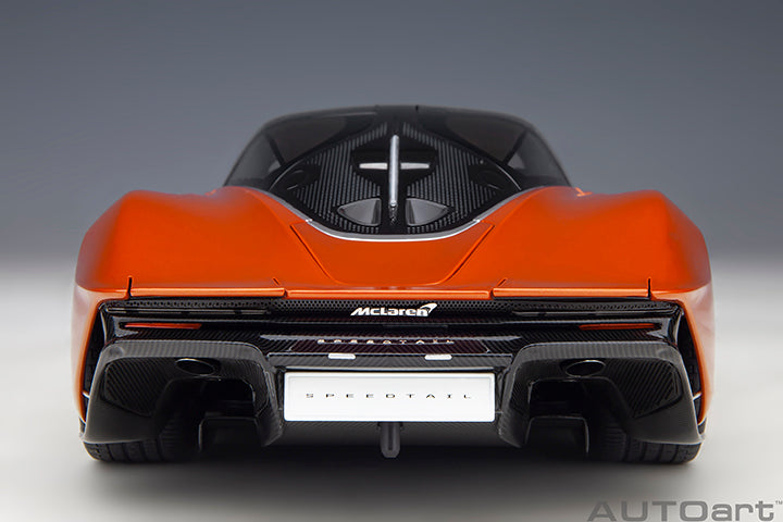 76088 McLAREN SPEEDTAIL (VOLCANO ORANGE)