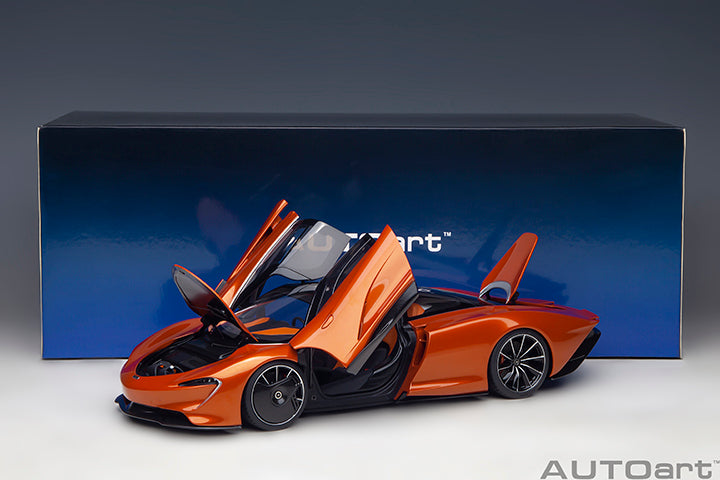 76088 McLAREN SPEEDTAIL (VOLCANO ORANGE)