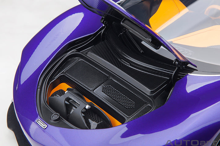 76089 McLAREN SPEEDTAIL (LANTANA PURPLE)