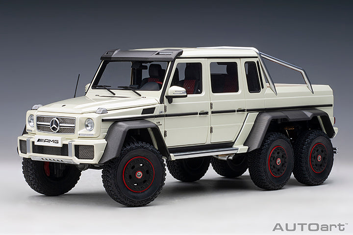 76307 MERCEDES-BENZ G63 AMG 6x6 (DESIGNO DIAMOND WHITE)