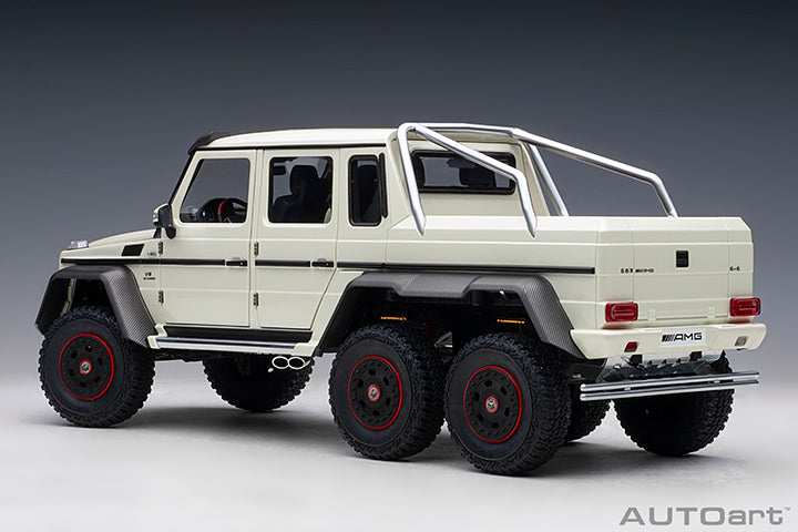 76307 MERCEDES-BENZ G63 AMG 6x6 (DESIGNO DIAMOND WHITE)
