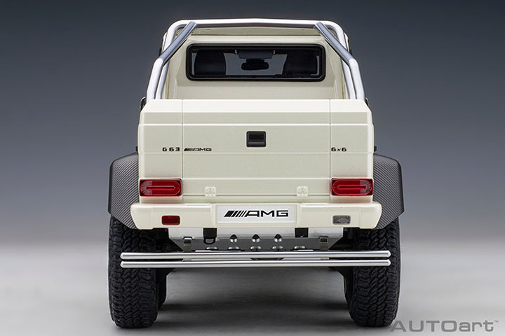 76307 MERCEDES-BENZ G63 AMG 6x6 (DESIGNO DIAMOND WHITE)