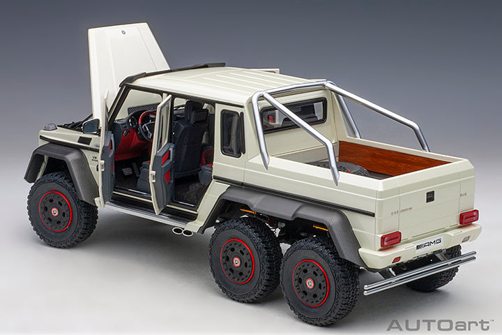 76307 MERCEDES-BENZ G63 AMG 6x6 (DESIGNO DIAMOND WHITE)