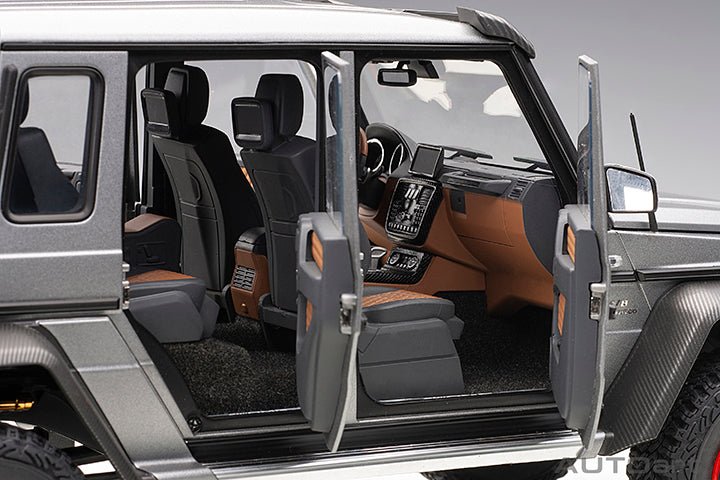 76308 MERCEDES-BENZ G63 AMG 6x6 (DESIGNO PLATINUM MAGNO)