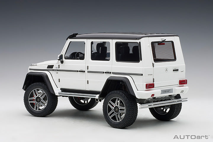 76316 MERCEDES-BENZ G500 4x4 2 (GLOSS WHITE)