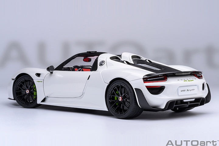 77920 PORSCHE 918 SPYDER WEISSACH PACKAGE (WHITE/RED INTERIOR)