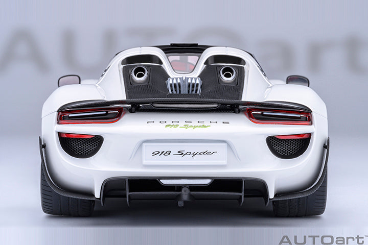 77920 PORSCHE 918 SPYDER WEISSACH PACKAGE (WHITE/RED INTERIOR)