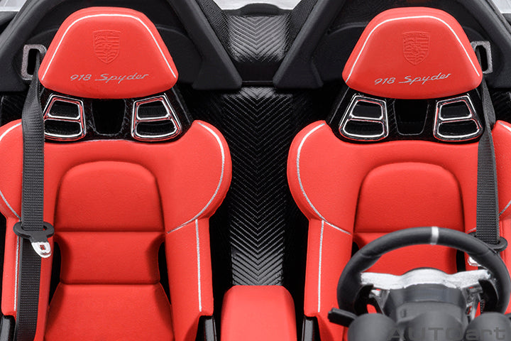 77920 PORSCHE 918 SPYDER WEISSACH PACKAGE (WHITE/RED INTERIOR)